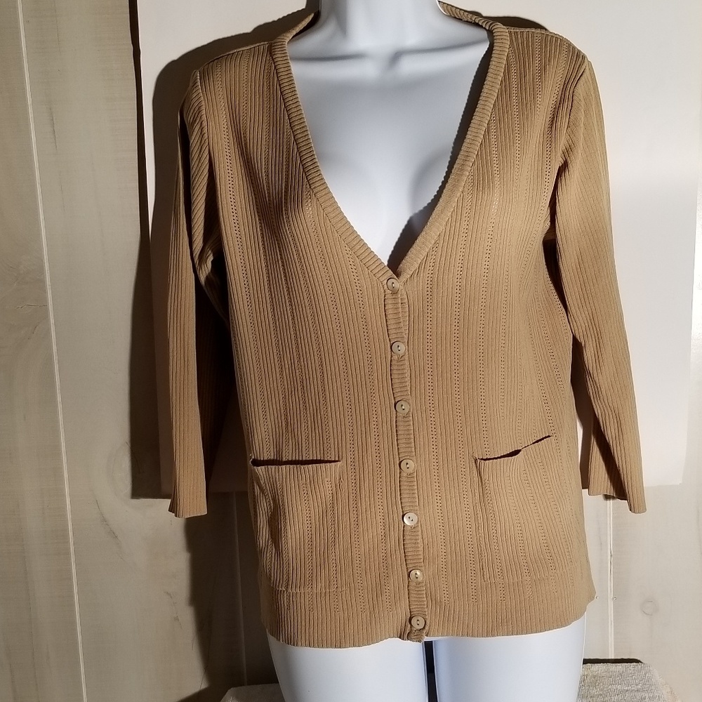 NWOT lightweight cardigan